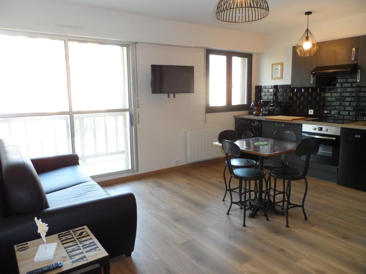Appartement Confortable 2P Proche Plage Avec Parking Et Internet A Cabourg - Fr-1-487-302 Eksteriør bilde